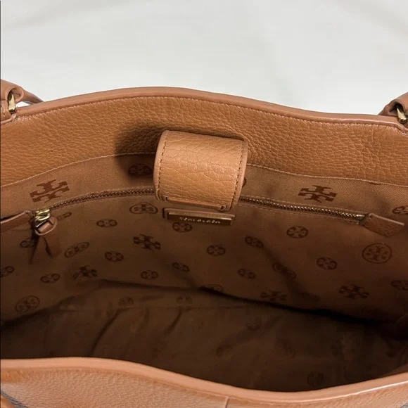Tory Burch Ivy Side Zip Expandable Leather Tote Tan/ Caramel Pebbled Work Bag